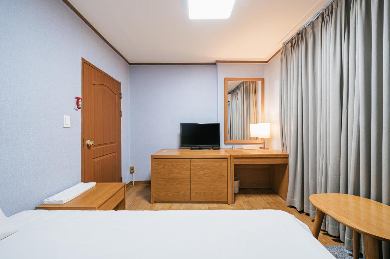 Jeju Miracle Hotel Exterior photo
