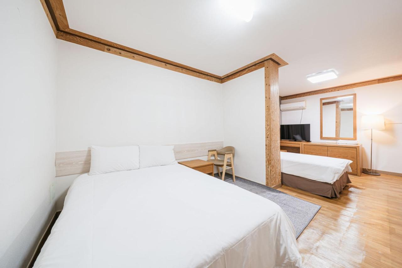 Jeju Miracle Hotel Exterior photo