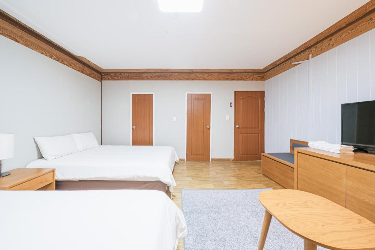 Jeju Miracle Hotel Exterior photo